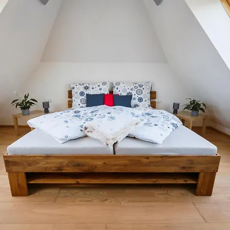 Ve Apartment *